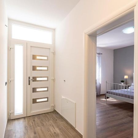Nice Apartment In Orebic With House Sea View المظهر الخارجي الصورة